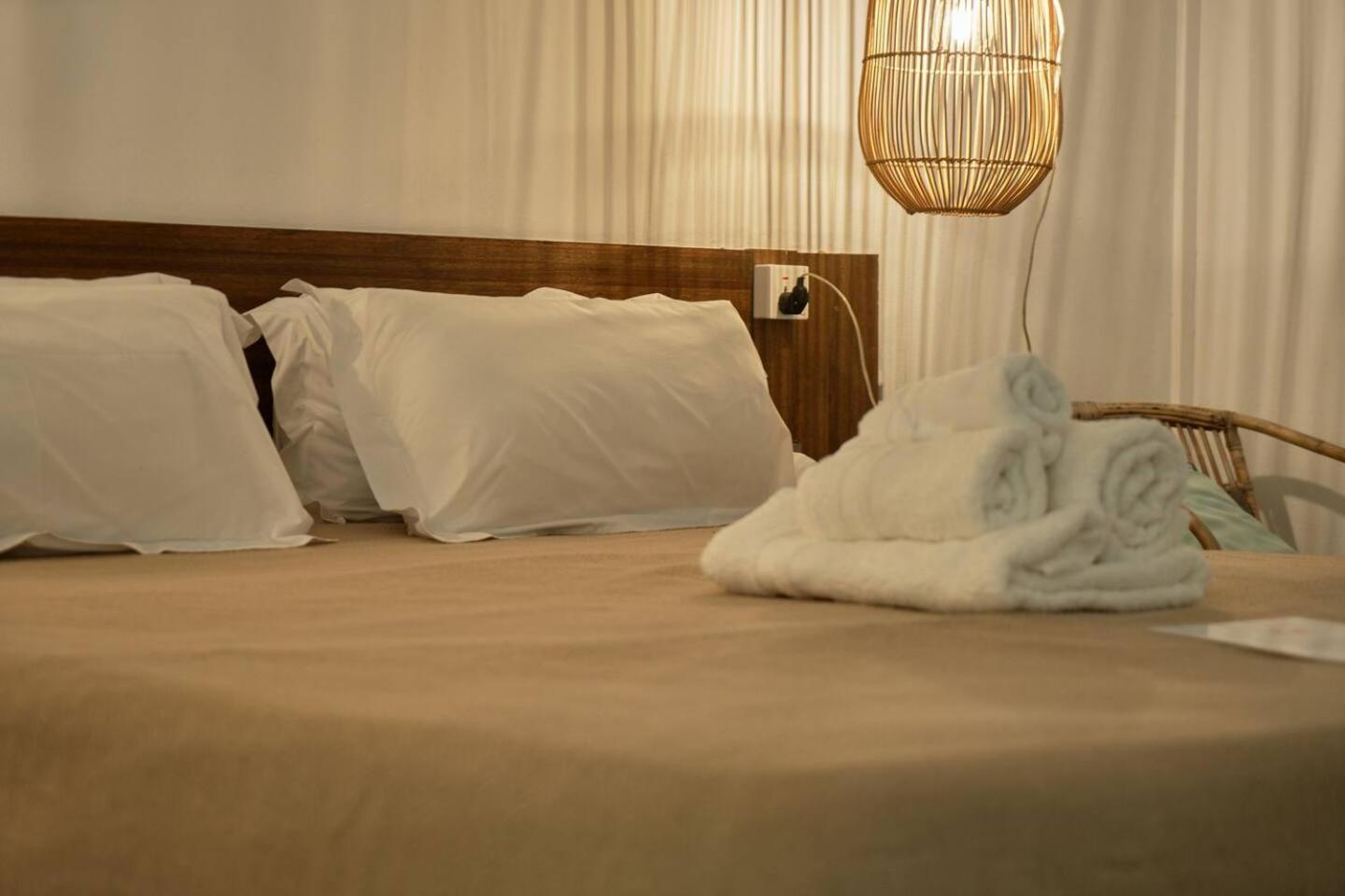 Loukaz -Entire Rental Units W Panoramic Rooftop Coteau Raffin Exteriör bild