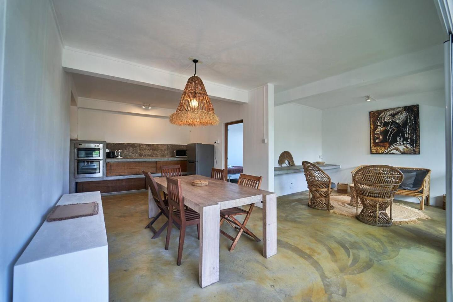 Loukaz -Entire Rental Units W Panoramic Rooftop Coteau Raffin Exteriör bild